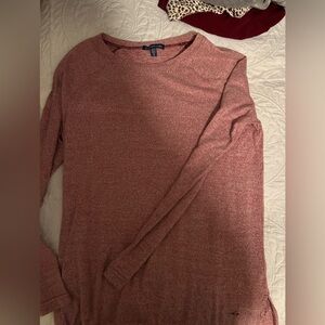 Women’s Small, Long sleeve, Southern Shirt, Heathered red